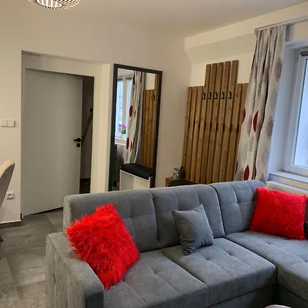 Apartmanovy Byt 1 Tremosna Exterior photo